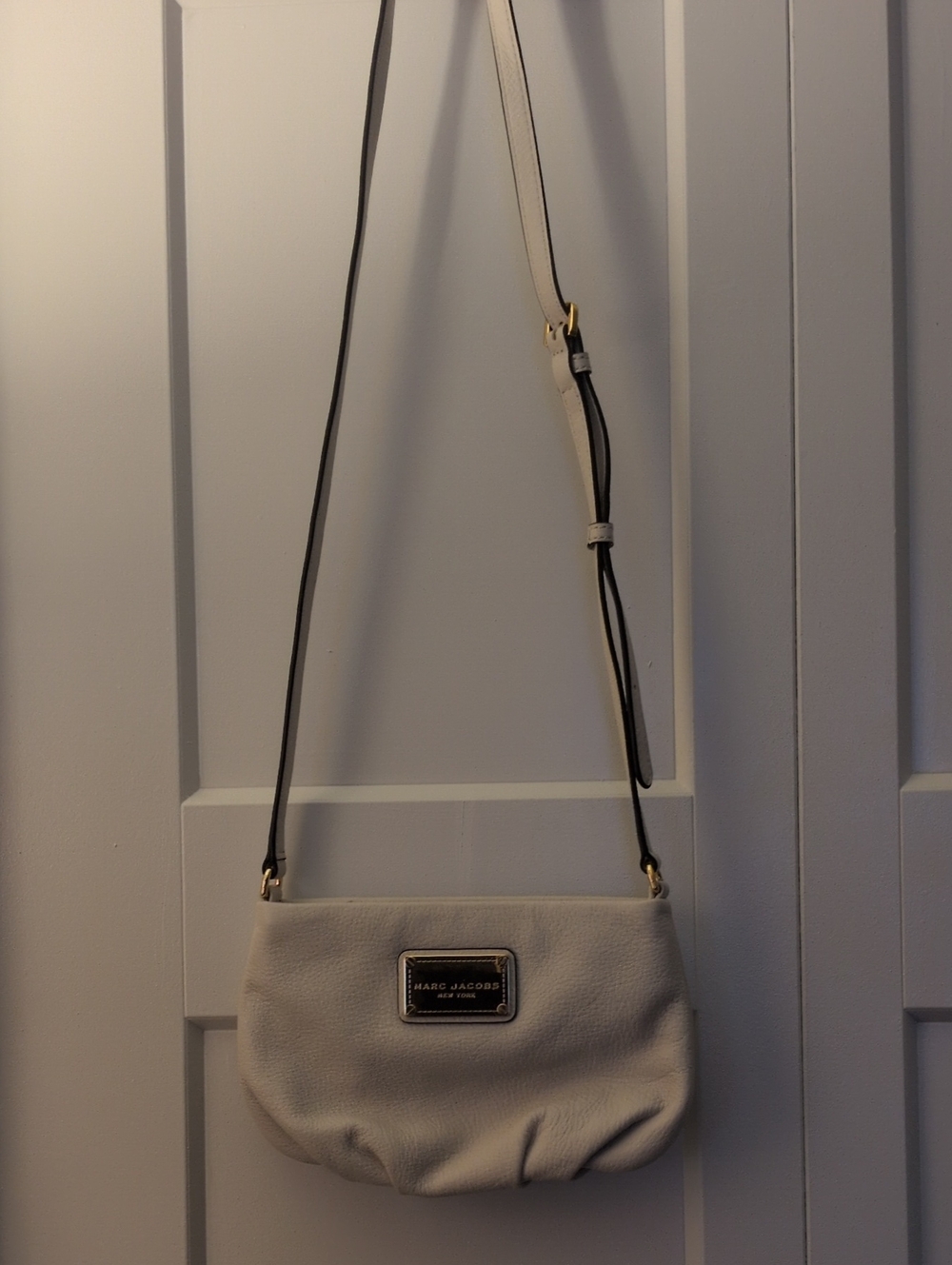 Marc Jacobs Cream Crossbody Bag - Pebbled Leather